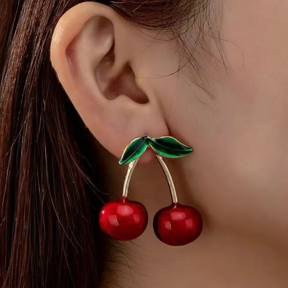 🍒 Betsey Johnson stunning cherry earrings 🍒 - Picture 6 of 6